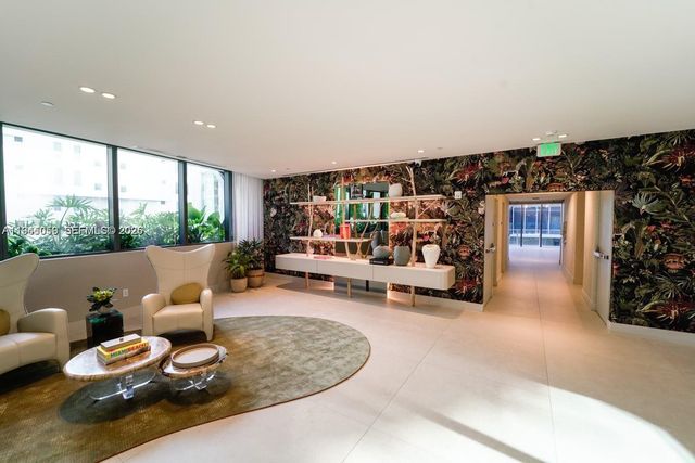 700 NE 24th St 2904, Miami, FL 33137