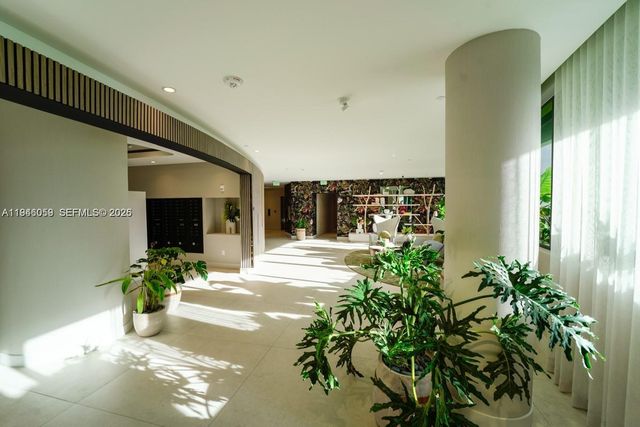 700 NE 24th St 2904, Miami, FL 33137