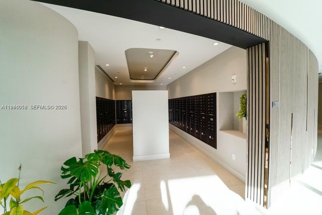 700 NE 24th St 2904, Miami, FL 33137