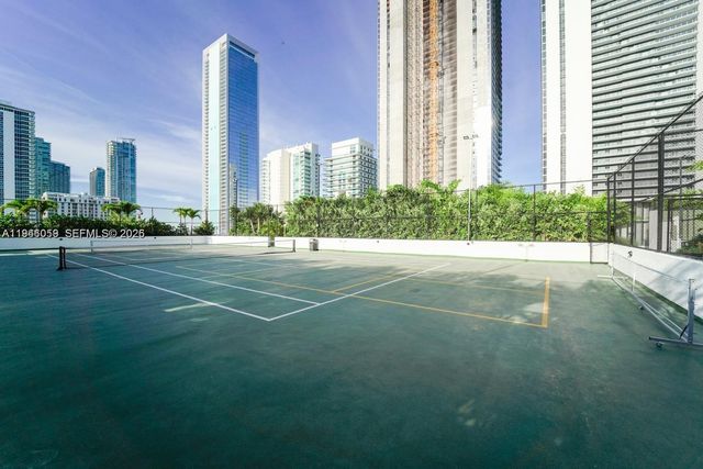 700 NE 24th St 2904, Miami, FL 33137