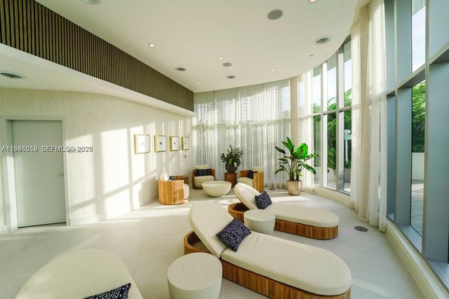 700 NE 24th St 2904, Miami, FL 33137