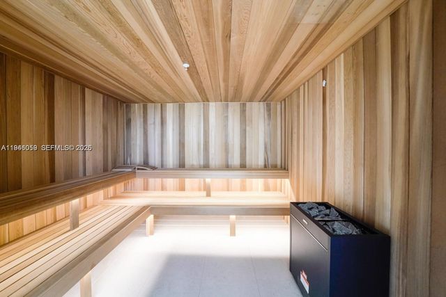 700 NE 24th St 2904, Miami, FL 33137