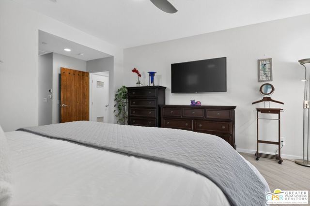 4935 Geary Way, Palm Springs, CA 92262