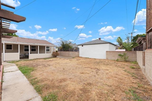 4331 Corinth St, San Diego, CA 92115