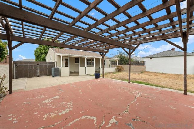 4331 Corinth St, San Diego, CA 92115