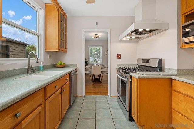 4331 Corinth St, San Diego, CA 92115