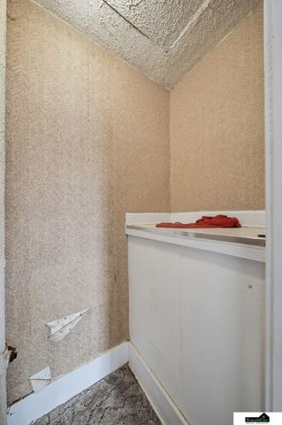 3932 Saint Marys Avenue, Lincoln, NE 68502