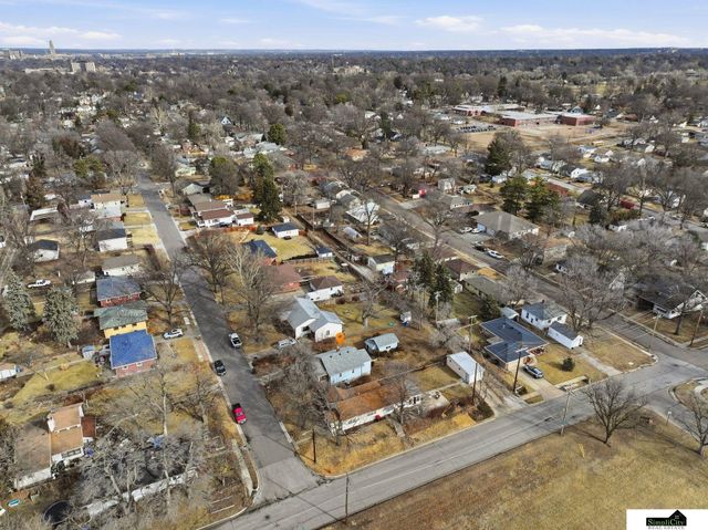 3932 Saint Marys Avenue, Lincoln, NE 68502