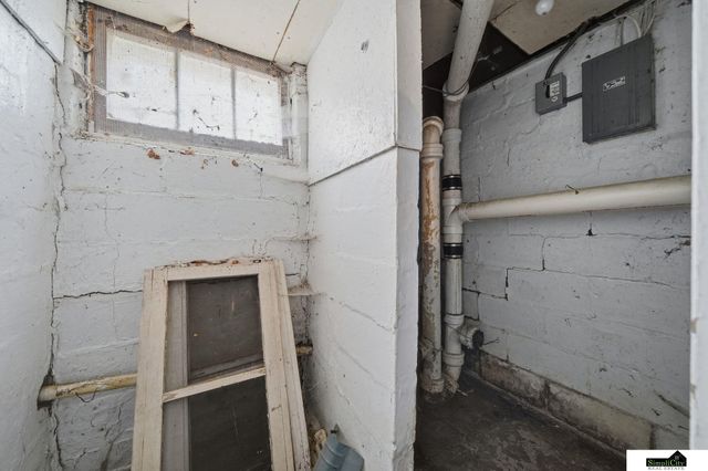 3932 Saint Marys Avenue, Lincoln, NE 68502