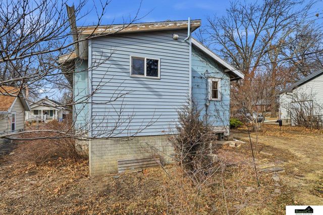 3932 Saint Marys Avenue, Lincoln, NE 68502