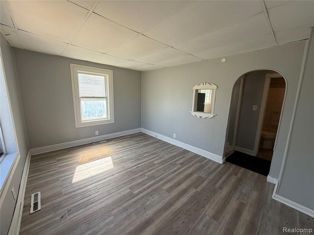 3320 Leith Street, Flint, MI 48506