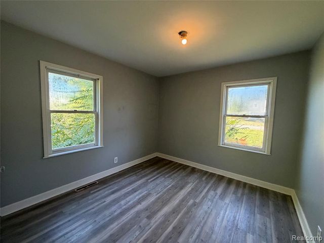 3320 Leith Street, Flint, MI 48506