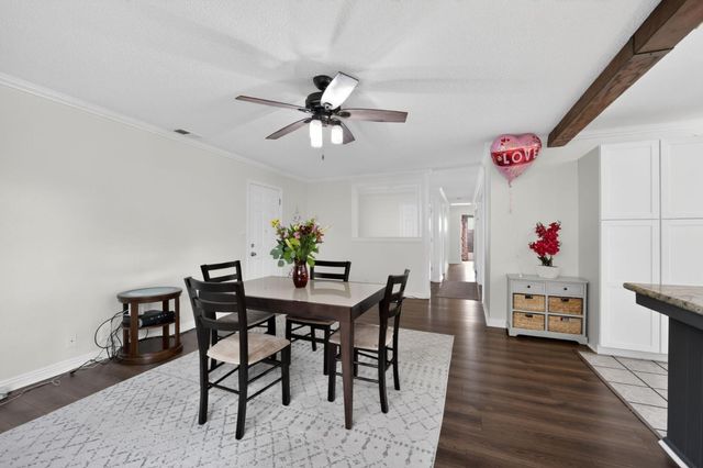 865 Locust Avenue, Manteca, CA 95337