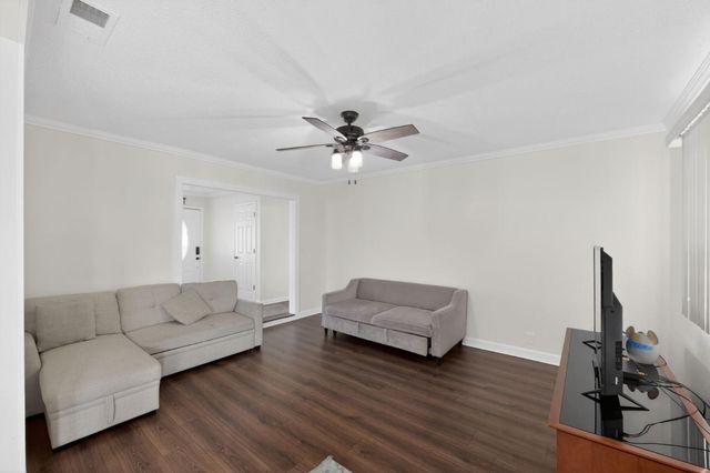 865 Locust Avenue, Manteca, CA 95337