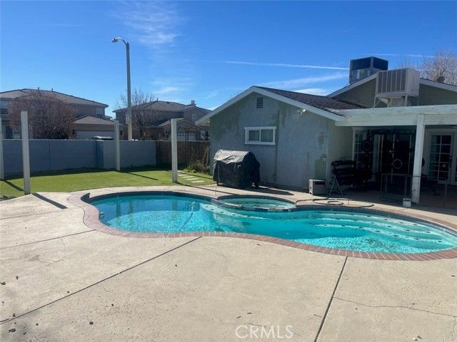 44706 Sarah Lane, Lancaster, CA 93535
