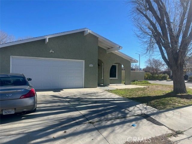 44706 Sarah Lane, Lancaster, CA 93535