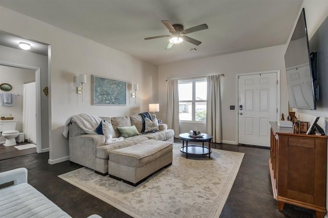 1805 Schooner Road, El Reno, OK 73036