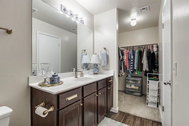 1805 Schooner Road, El Reno, OK 73036