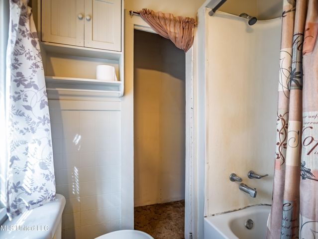 210 Eureka Street, Batesville, MS 38606