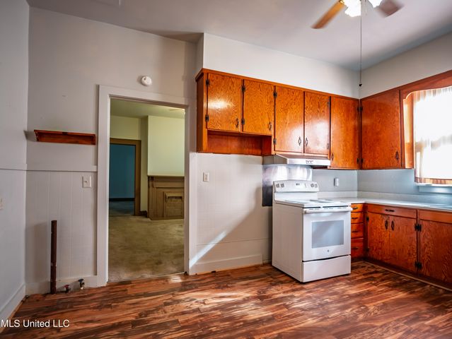 210 Eureka Street, Batesville, MS 38606