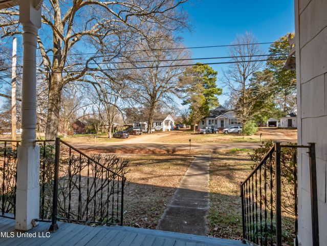210 Eureka Street, Batesville, MS 38606