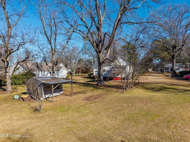 210 Eureka Street, Batesville, MS 38606