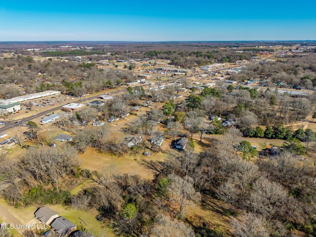210 Eureka Street, Batesville, MS 38606