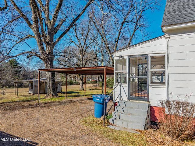 210 Eureka Street, Batesville, MS 38606