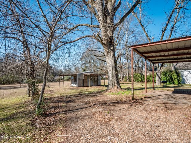 210 Eureka Street, Batesville, MS 38606