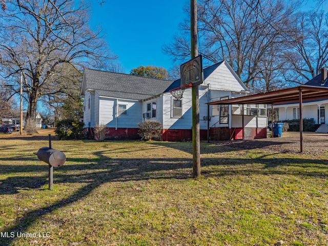 210 Eureka Street, Batesville, MS 38606