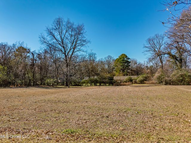 210 Eureka Street, Batesville, MS 38606