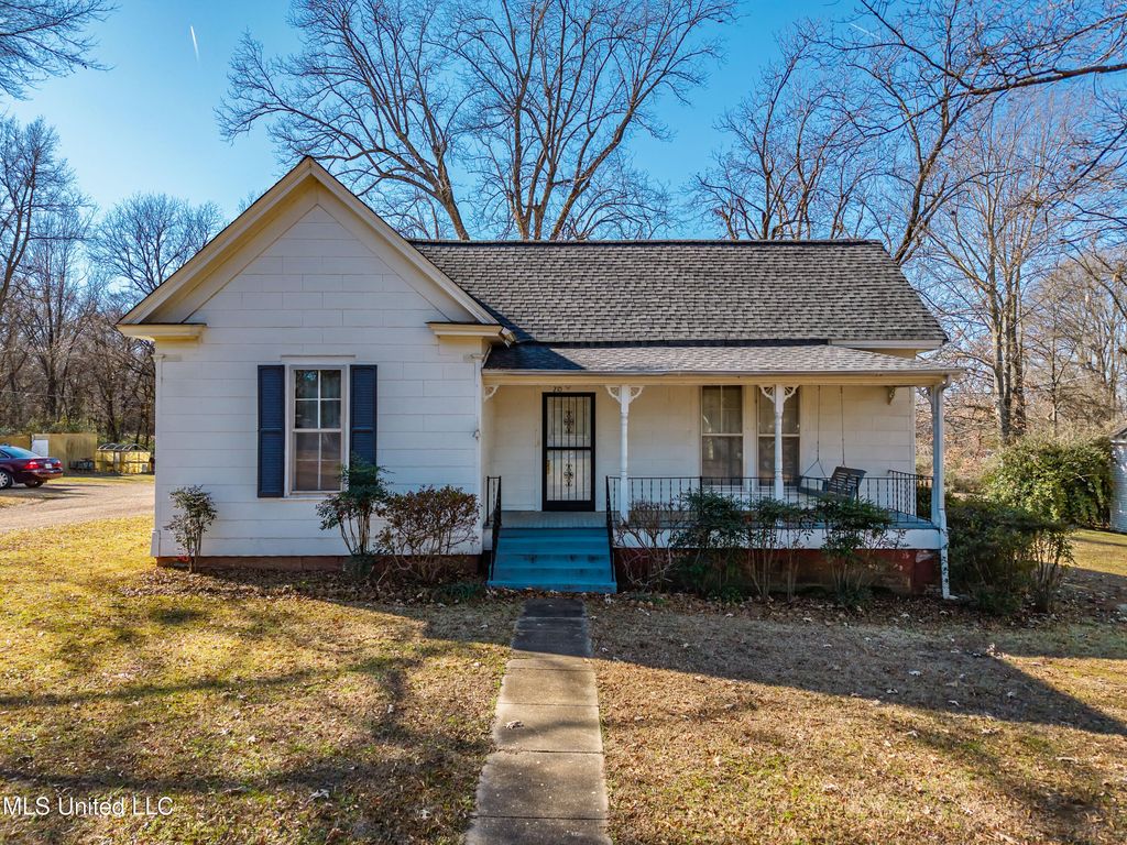 210 Eureka Street, Batesville, MS 38606