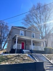 906 5th ST, Roanoke, VA 24013