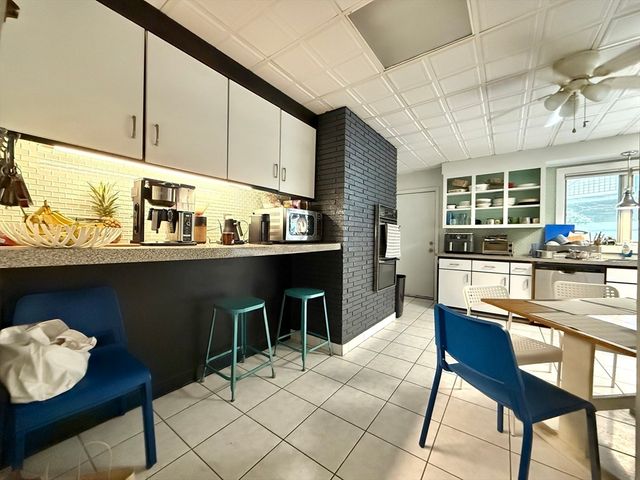 263 Powder House Blvd. 1, Somerville, MA 02144