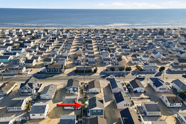 102 W Pompano Way, Lavallette, NJ 08735