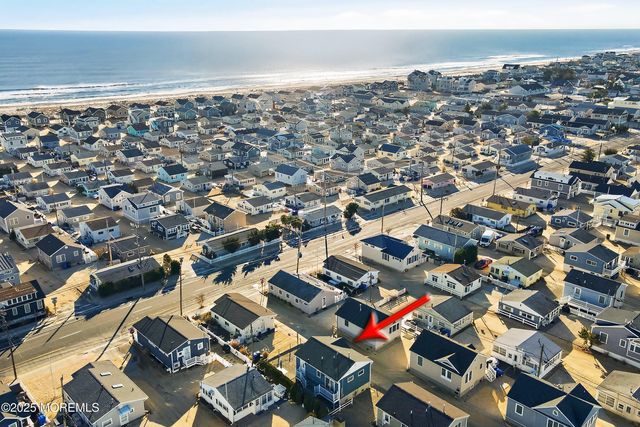 102 W Pompano Way, Lavallette, NJ 08735