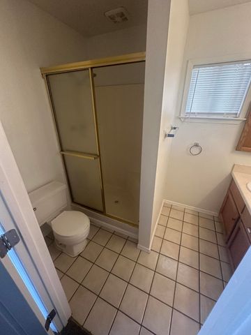 429 Victor Lane SE, Rio Rancho, NM 87124