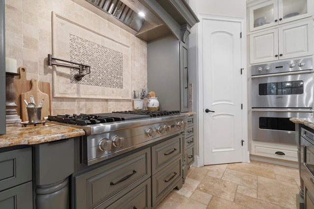 1735 FOSS AVENUE, Orlando, FL 32814