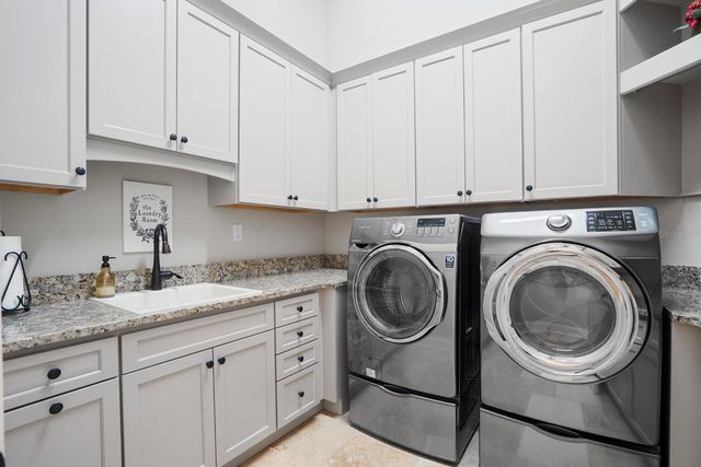 1735 FOSS AVENUE, Orlando, FL 32814