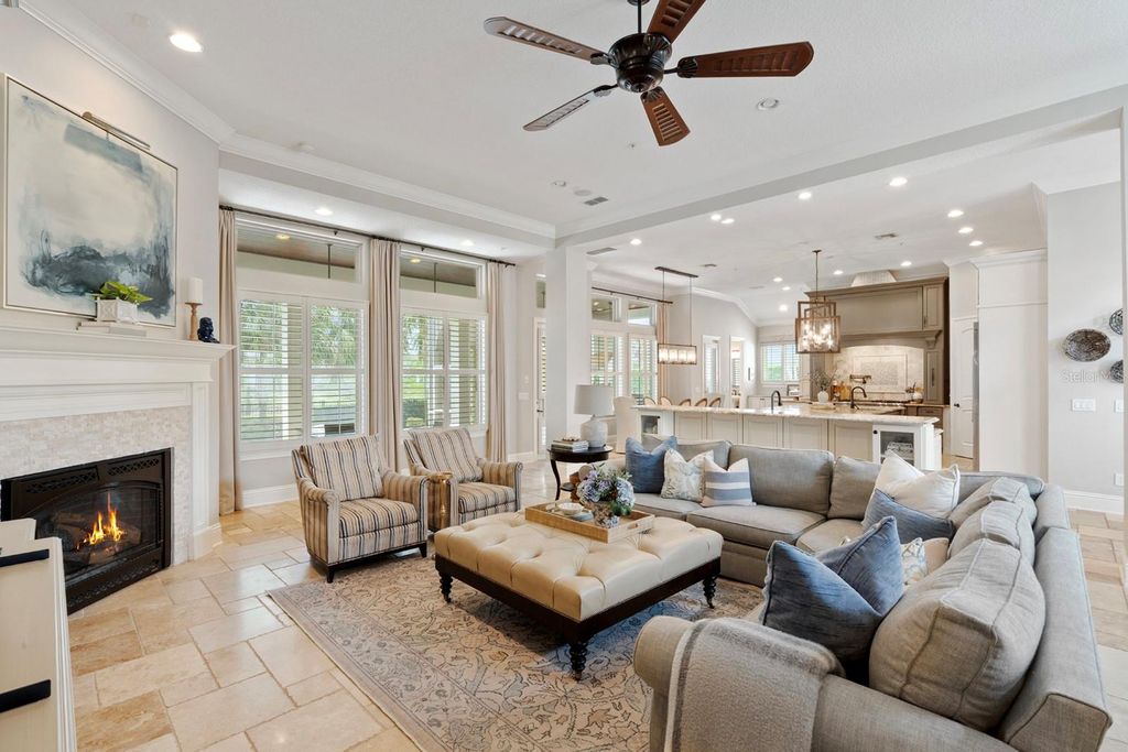 Image 14 of property listing at 1735 FOSS AVENUE, Orlando, FL 32814