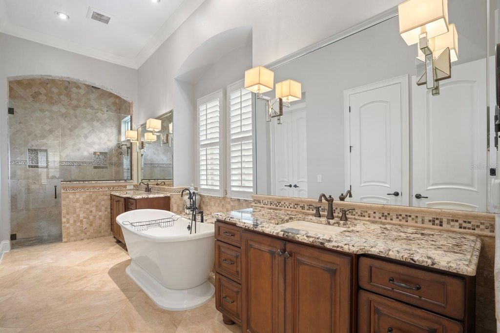 Image 23 of property listing at 1735 FOSS AVENUE, Orlando, FL 32814