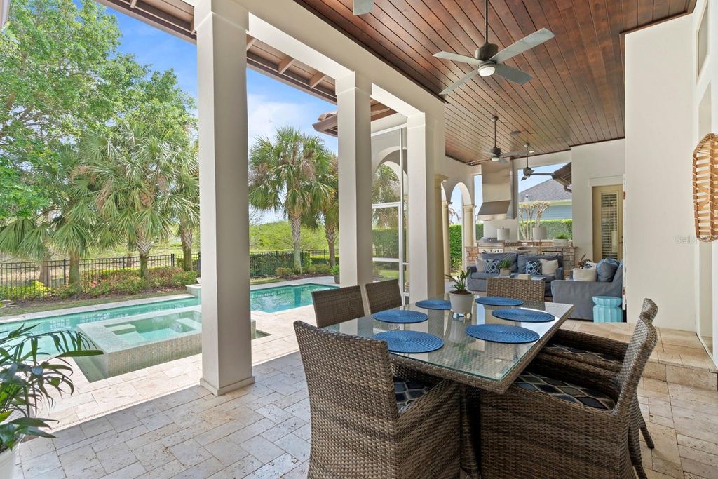 Image 5 of property listing at 1735 FOSS AVENUE, Orlando, FL 32814