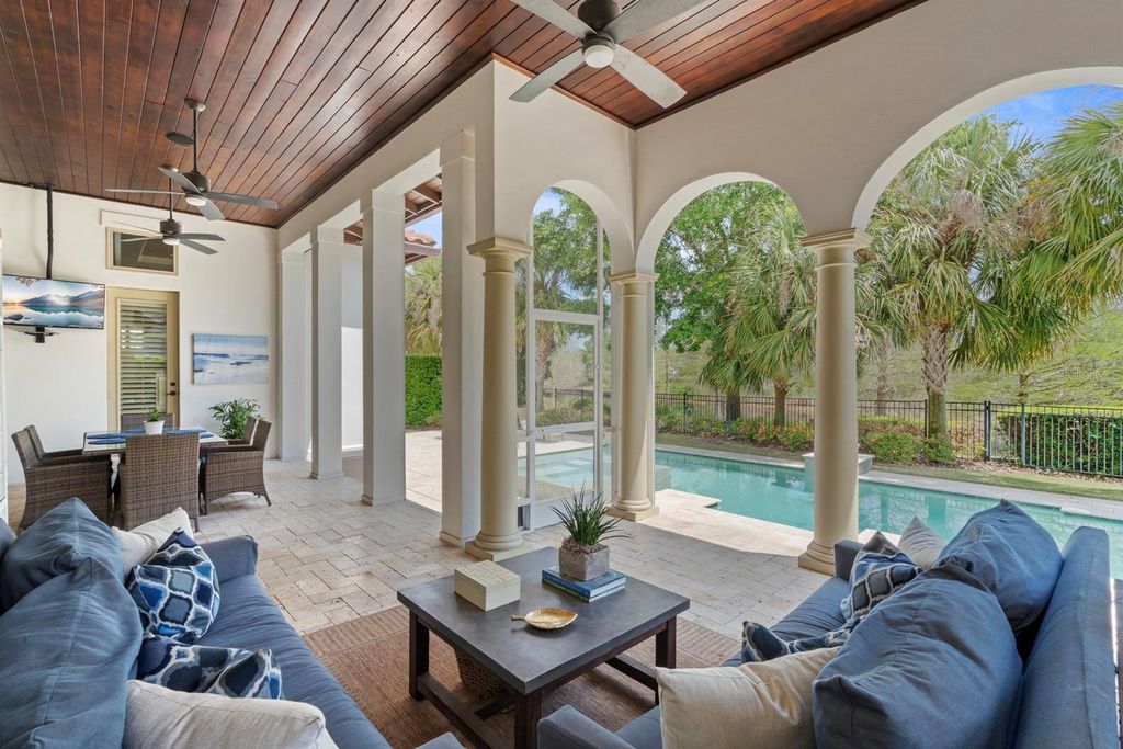 Image 6 of property listing at 1735 FOSS AVENUE, Orlando, FL 32814