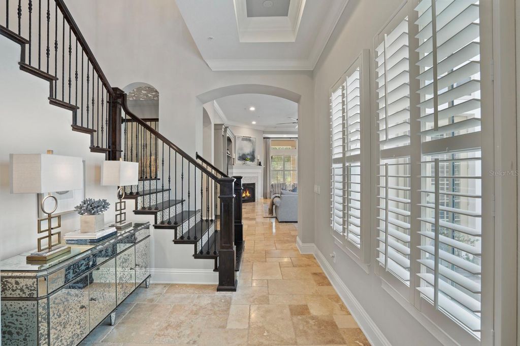 Image 10 of property listing at 1735 FOSS AVENUE, Orlando, FL 32814