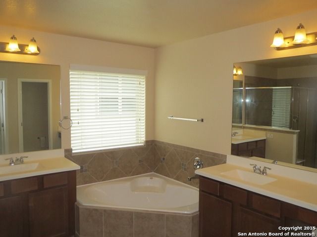 10438 Bulwark Peak, Converse, TX 78109