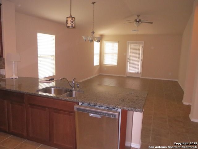 10438 Bulwark Peak, Converse, TX 78109