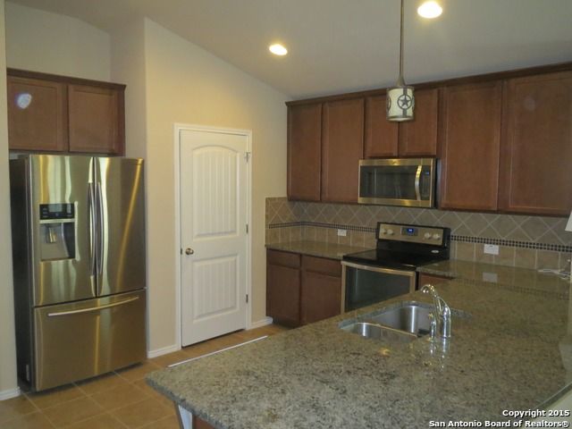 10438 Bulwark Peak, Converse, TX 78109