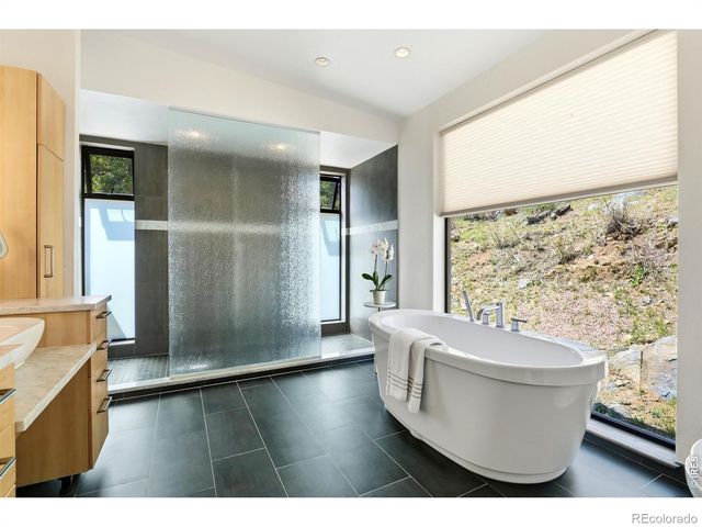 660 S Peak Road, Boulder, CO 80302