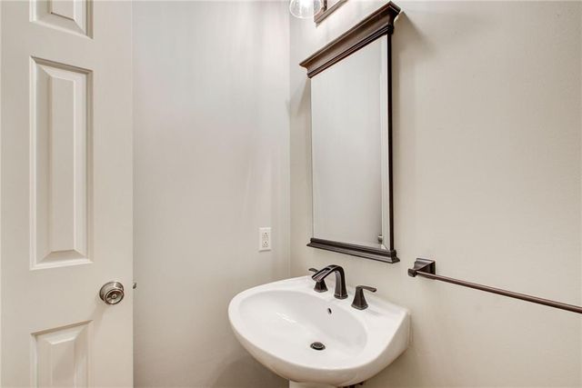 940 Waters Reach Court, Alpharetta, GA 30022