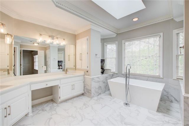 940 Waters Reach Court, Alpharetta, GA 30022